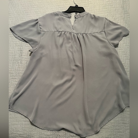 Torrid Georgette Keyhole Flutter Sleeve Blouse - Picture 8 of 9